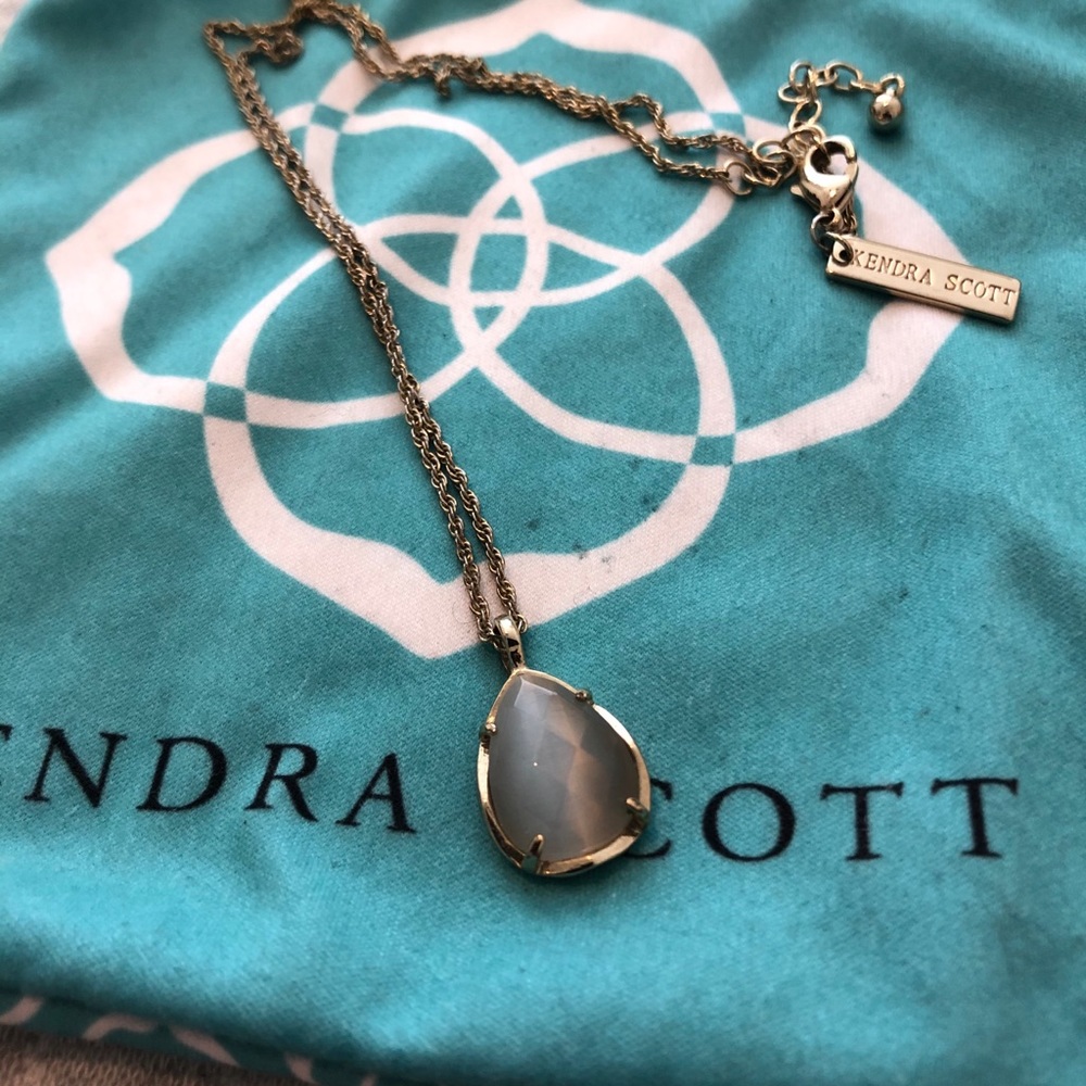 Kendra Scott Pendant Necklace